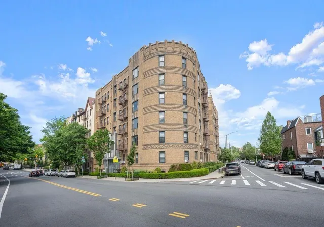 2nd image of 7119 Shore Rd, New York City, NY 11209