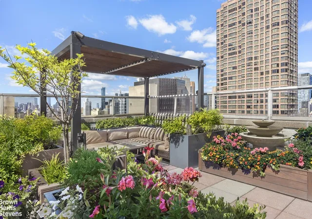 12th image of 300 E 40th St #21R, New York City, NY 10016 | MLS# RLS20105763