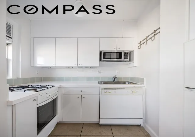4th image of 70 Remsen St #10J, New York City, NY 11201 | MLS# RLS20105833