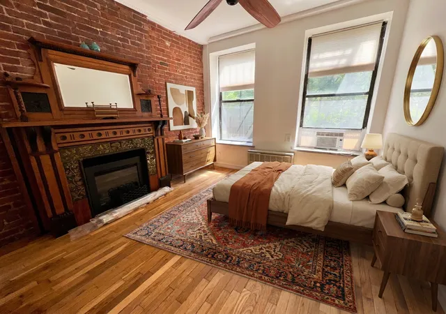 2nd image of 118 Clinton Ave, Brooklyn, NY 11205