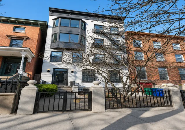 1st image of 118 Clinton Ave #2A, New York City, NY 11205 | MLS# RLS20105846