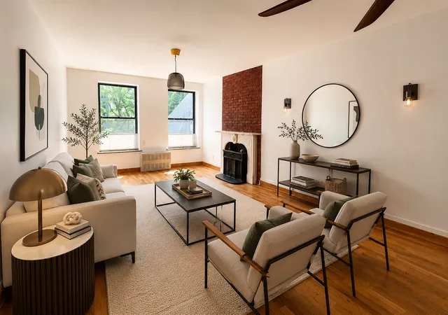 2nd image of 118 Clinton Ave #2A, New York City, NY 11205 | MLS# RLS20105846