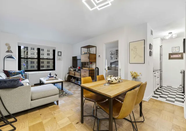 5th image of 160 W End Ave #20-H, New York City, NY 10023 | MLS# RLS20105898