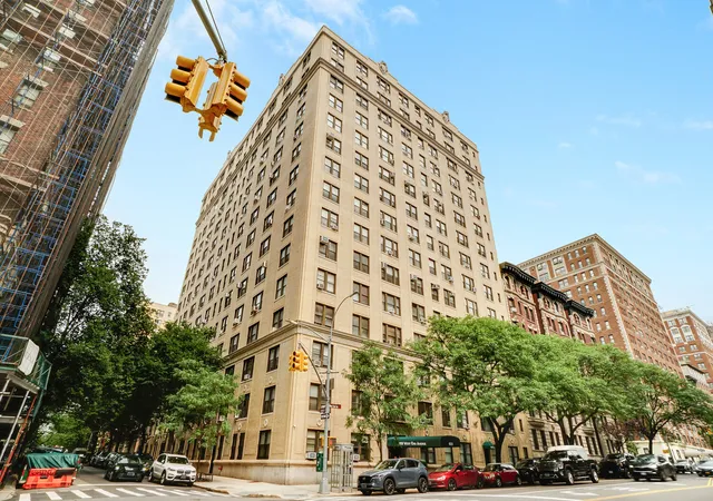 2nd image of 825 W End Ave, New York City, NY 10025