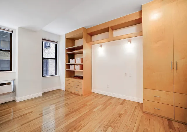 5th image of 825 W End Ave #1I, New York City, NY 10025 | MLS# RLS20105987