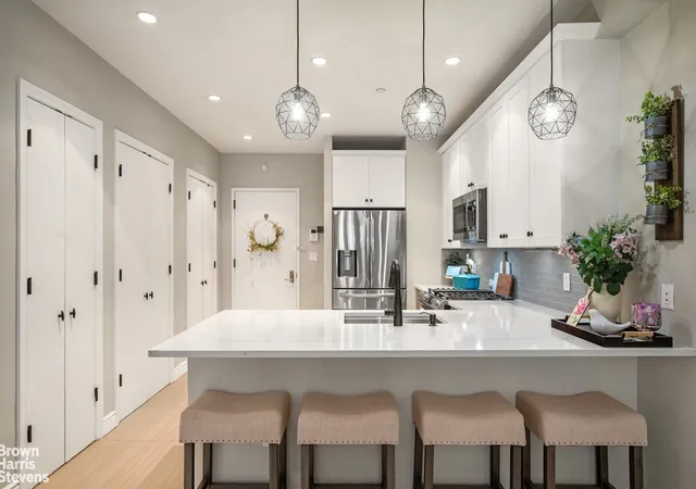 4th image of 30-11 21St St, New York, NY 11102