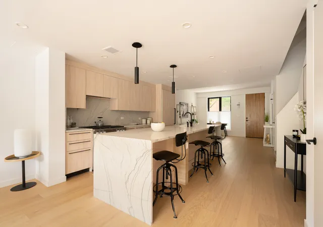 Photo 3 of Single family home for sale at 28 Huntington St, New York City, NY 11231 | MLS# RLS20106050 | Listing updated on 2026-08-02