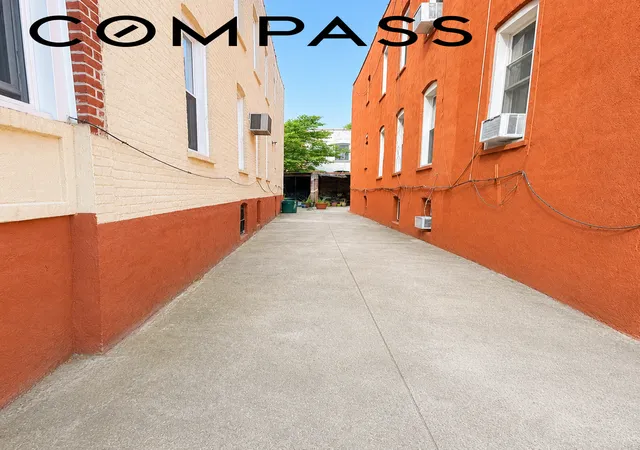 2nd image of 2052 Union St, New York City, NY 11212 | MLS# RLS20106082