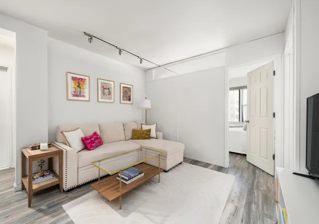 3rd image of 140 7Th Ave #7E, New York City, NY 10011 | MLS# RLS20106092