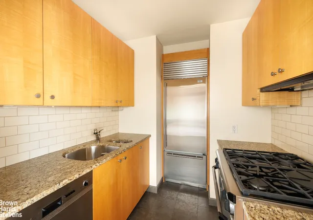Photo 3 of House for sale at 40 E 61st Street #8A, New York City, NY 10065 | MLS# RLS20106235 | Listing updated on 2026-07-29