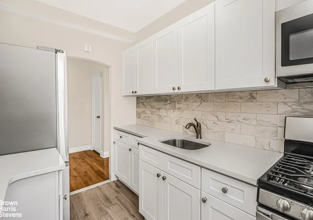 4th image of 5645 Netherland Ave #6A, New York City, NY 10471 | MLS# RLS20106297