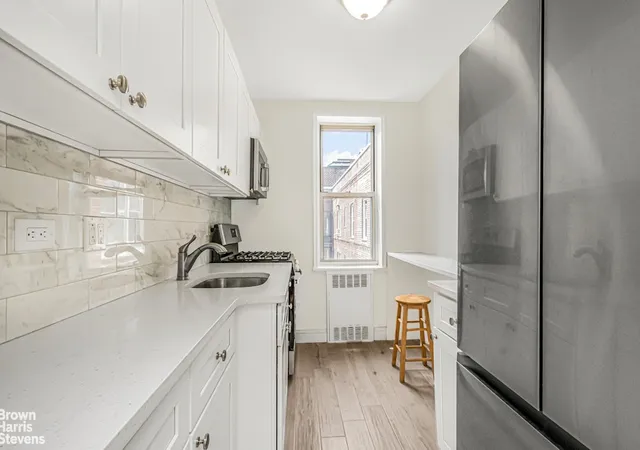 5th image of 5645 Netherland Ave #6A, New York City, NY 10471 | MLS# RLS20106297