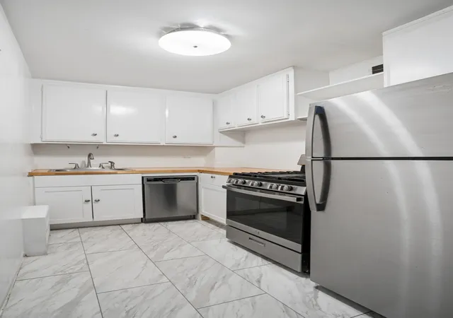 Photo 3 of Condo for sale at 220 E 57th Street #4H, New York City, NY 10022 | MLS# RLS20106563 | Listing updated on 2026-07-30