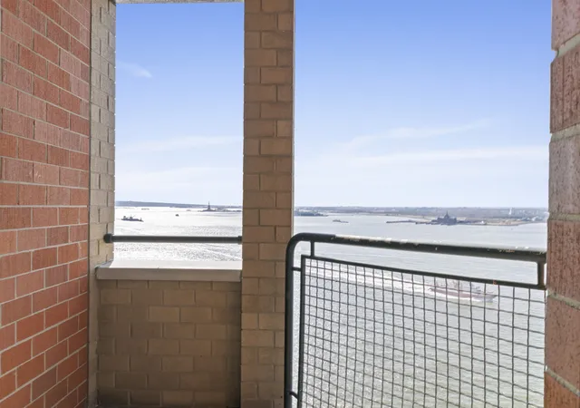 Photo 4 of House for sale at 377 Rector Pl #17F, New York City, NY 10280 | MLS# RLS20106685 | Listing updated on 2026-08-03