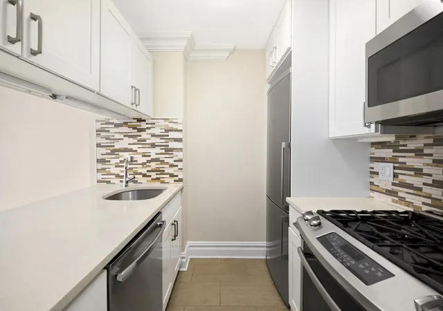 2nd image of 200 Rector Pl #30G, New York City, NY 10280 | MLS# RLS20106686