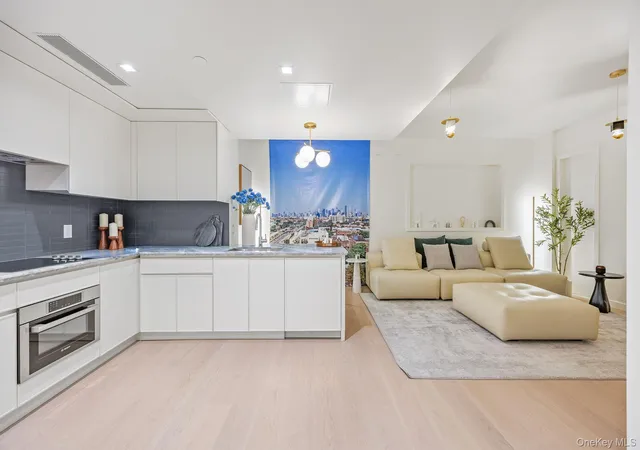 2nd image of 58-01 Queens Blvd, New York, NY 11377
