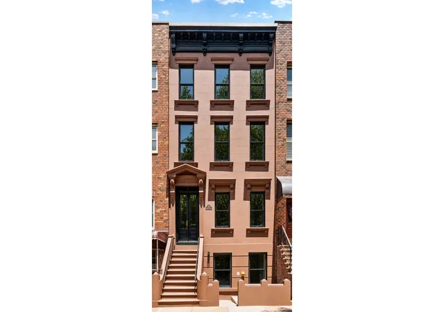 3rd image of 263 Sackett St #1, New York City, NY 11231 | MLS# RLS20107489
