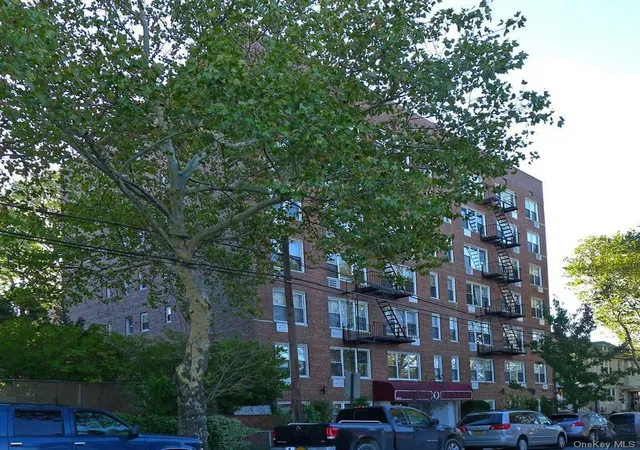 2nd image of 50-15 39Th St #5-C, New York City, NY 11104 | MLS# RLS20107490
