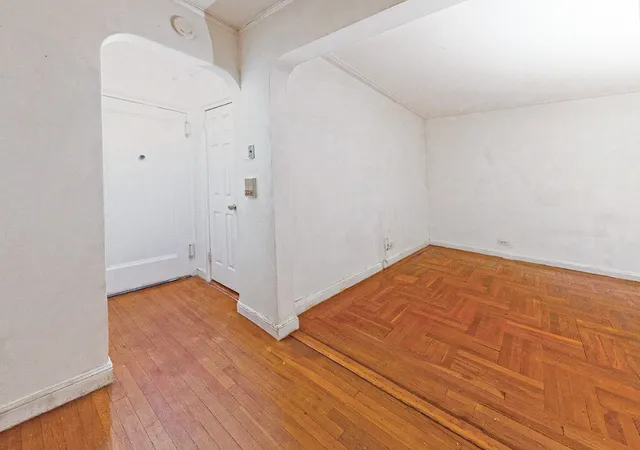 2nd image of 3017 Riverdale Ave #2H, New York City, NY 10463 | MLS# RLS20107556