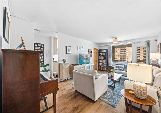 3rd image of 5700 Arlington Ave #18V, New York City, NY 10471 | MLS# RLS20107570