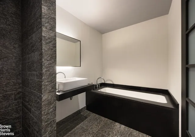 Photo 4 of House for sale at 20 Pine St #2905, New York City, NY 10005 | MLS# RLS20107590 | Listing updated on 2026-08-05