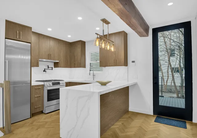Photo 3 of Single family home for sale at 204 Richards St, New York City, NY 11231 | MLS# RLS20107706 | Listing updated on 2026-08-05