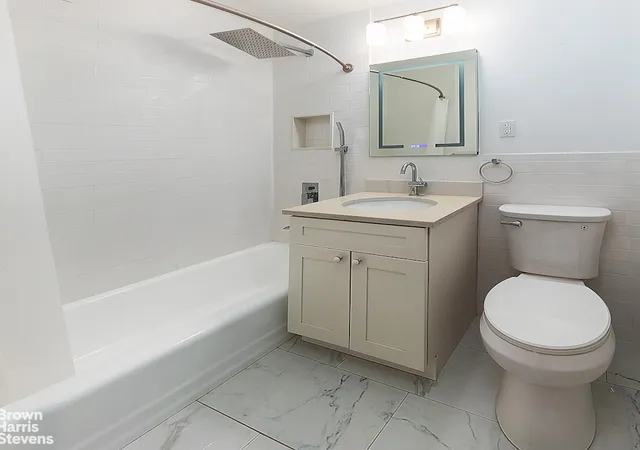 Photo 4 of House for sale at 330 3rd Avenue #14L, New York City, NY 10010 | MLS# RLS20108228 | Listing updated on 2026-09-01