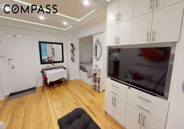 Photo 5 of House for sale at 155 E 49th Street #1C, New York City, NY 10017 | MLS# RLS20108804 | Listing updated on 2026-08-27