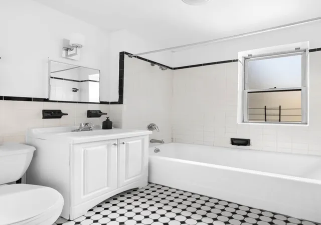 Photo 5 of House for sale at 416 W 129th Street #24, New York City, NY 10027 | MLS# RLS20109190 | Listing updated on 2026-09-01