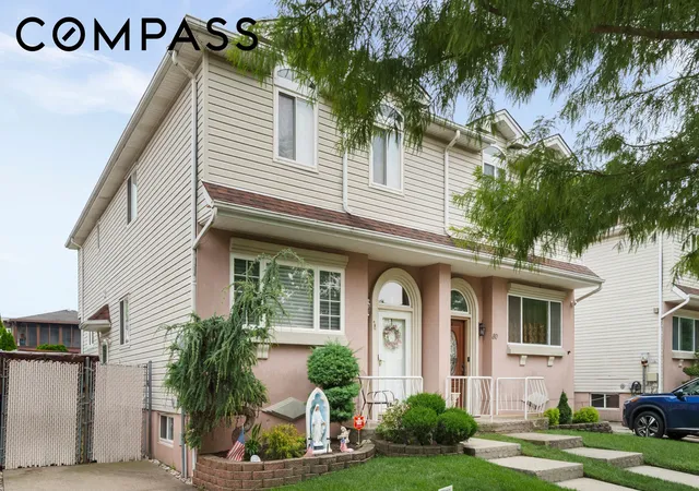 Photo 14 of Single family home for sale at 78 Kennington St, New York City, NY 10308 | MLS# RLS20109234 | Listing updated on 2026-08-29
