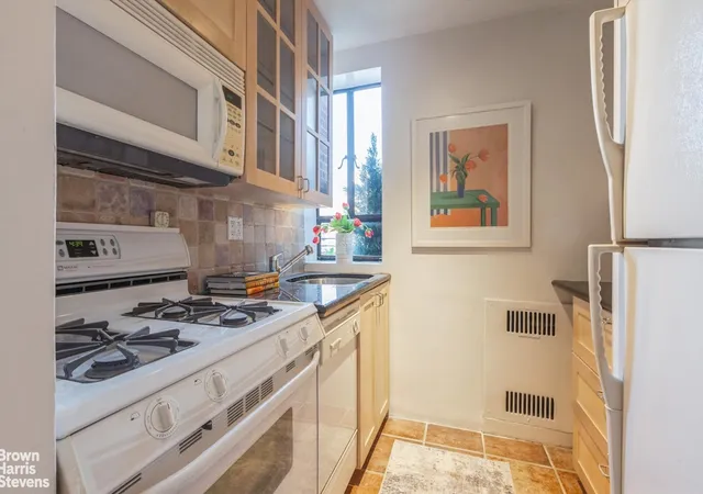 Photo 3 of Sale Pending at 100 Riverside Dr #14E, New York City, NY 10024 | MLS# RLS20109751 | Listing updated on 2026-09-01