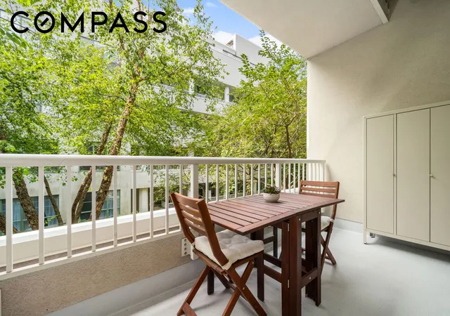 Photo 2 of Sale Pending at 184 Kent Ave #D414, New York City, NY 11249 | MLS# RLS20110313 | Listing updated on 2026-08-29