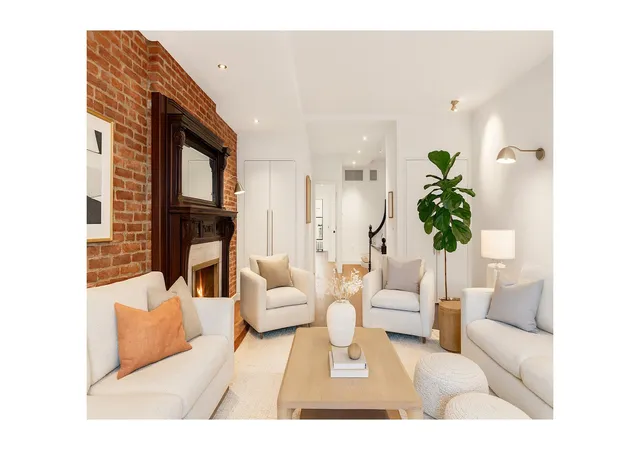 Photo 2 of Single family home for sale at 860 Lexington Ave, New York City, NY 10065 | MLS# RLS20110357 | Listing updated on 2026-08-28