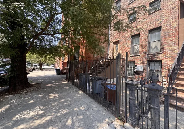 Photo 2 of Townhouse for sale at 225 Madison St, New York City, NY 11216 | MLS# RLS20111764 | Listing updated on 2026-10-07
