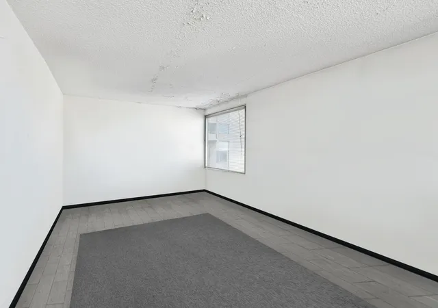 Photo 3 of House for sale at 170-180 Park Row #23D, New York City, NY 10007 | MLS# RLS20111990 | Listing updated on 2026-09-01