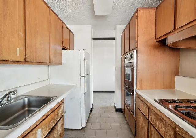 Photo 5 of House for sale at 170-180 Park Row #23D, New York City, NY 10007 | MLS# RLS20111990 | Listing updated on 2026-09-01