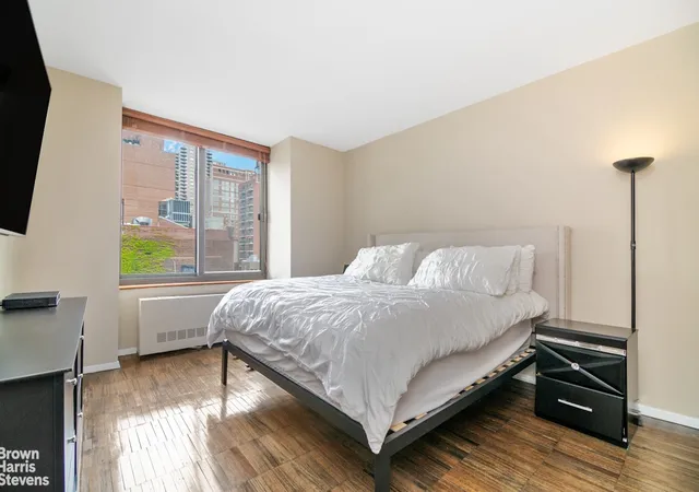 Photo 4 of House for sale at 300 E 85th Street #702, New York City, NY 10028 | MLS# RLS20112007 | Listing updated on 2026-09-01