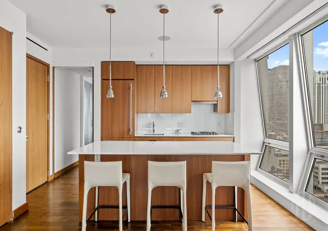 Photo 3 of House for sale at 400 5th Avenue #34A, New York City, NY 10018 | MLS# RLS20112017 | Listing updated on 2026-09-01