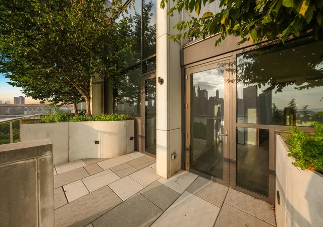Photo 3 of Sale Pending at 90 Furman St #N1001, New York City, NY 11201 | MLS# RLS20112033 | Listing updated on 2026-09-01