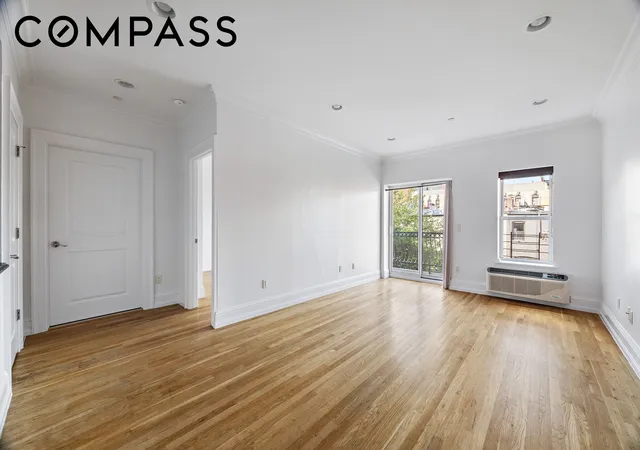 Photo 2 of Condo for sale at 261 W 112th Street #4C, New York City, NY 10026 | MLS# RLS20112081 | Listing updated on 2026-09-01