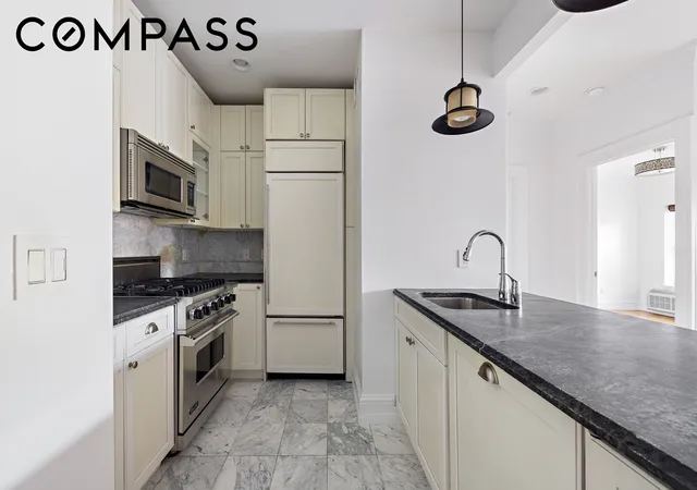 Listing Photo 3 - Condo for sale in building located at 261 W 112Th St, New York City, NY 10026 - Unit #4C