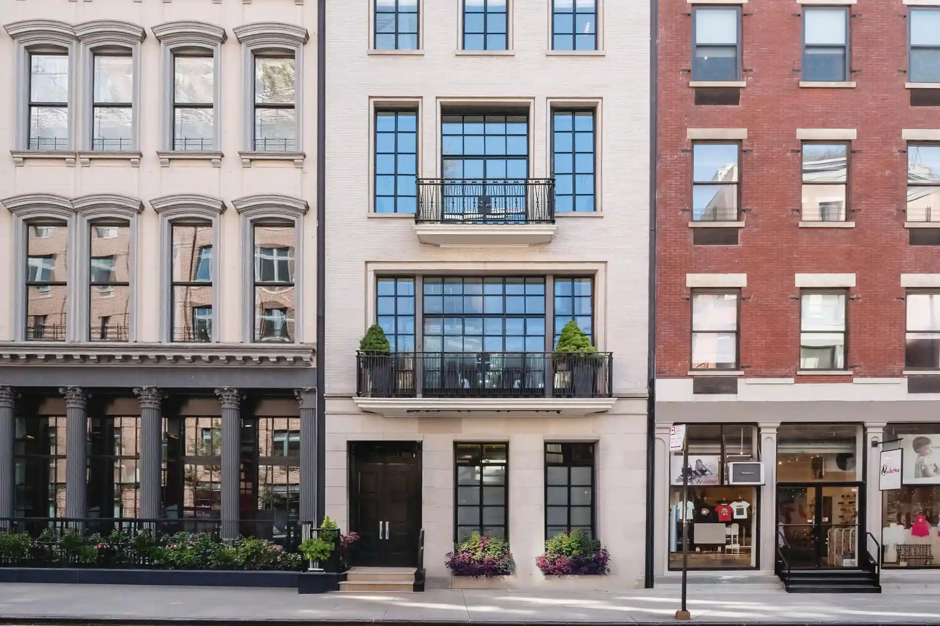 Photo 1 of Single family home for sale at 145 Reade St, New York City, NY 10013 | MLS# RLS20114068 | Listing updated on 2026-10-30