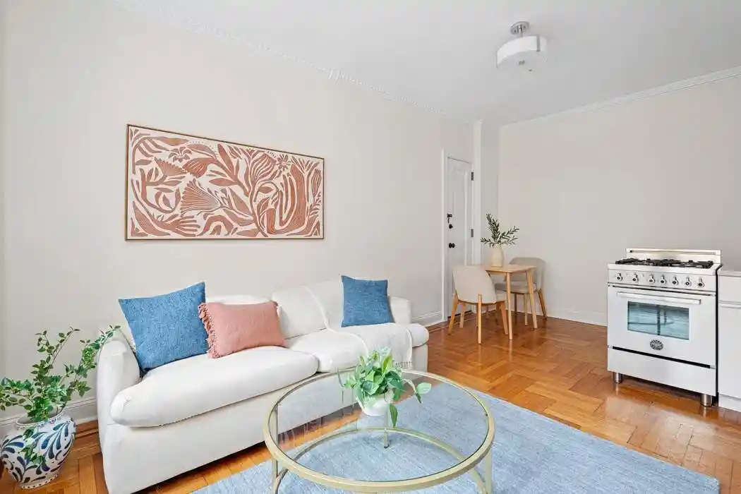 Photo 1 of Condo for sale at 85 Barrow St #5R, New York City, NY 10014 | MLS# RLS20114491 | Listing updated on 2026-10-31