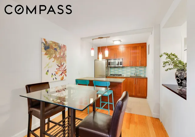 Listing Photo 3 - Condo for sale in building located at 333 E 79Th St, New York City, NY 10075 - Unit #7U
