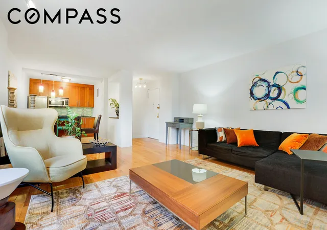 Listing Photo 4 - Condo for sale in building located at 333 E 79Th St, New York City, NY 10075 - Unit #7U
