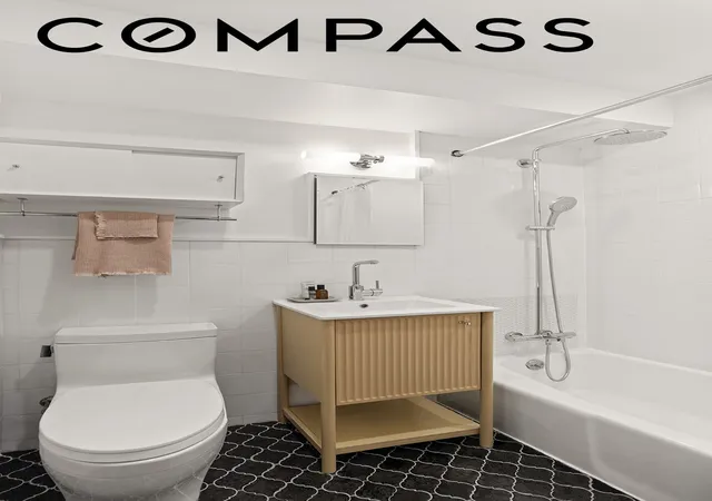 Photo 4 of House for sale at 250 W 15th Street #1H, New York City, NY 10011 | MLS# RLS20116887 | Listing updated on 2026-09-27