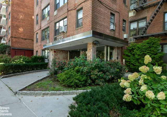 Photo 2 of Condo for sale at 3215 Arlington Ave #2A, New York City, NY 10463 | MLS# RLS20117010 | Listing updated on 2026-10-07