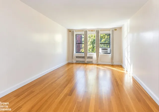 Photo 3 of House for sale at 3215 Arlington Ave #2A, New York City, NY 10463 | MLS# RLS20117010 | Listing updated on 2026-10-07
