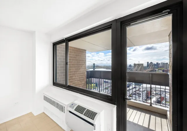 Photo 2 of Sale Pending at 333 Pearl St #26B, New York City, NY 10038 | MLS# RLS20117116 | Listing updated on 2026-10-02