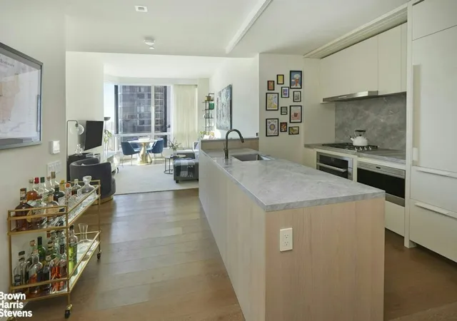 Photo 4 of House for sale at 77 Greenwich St #15B, New York City, NY 10006 | MLS# RLS20117161 | Listing updated on 2026-09-24